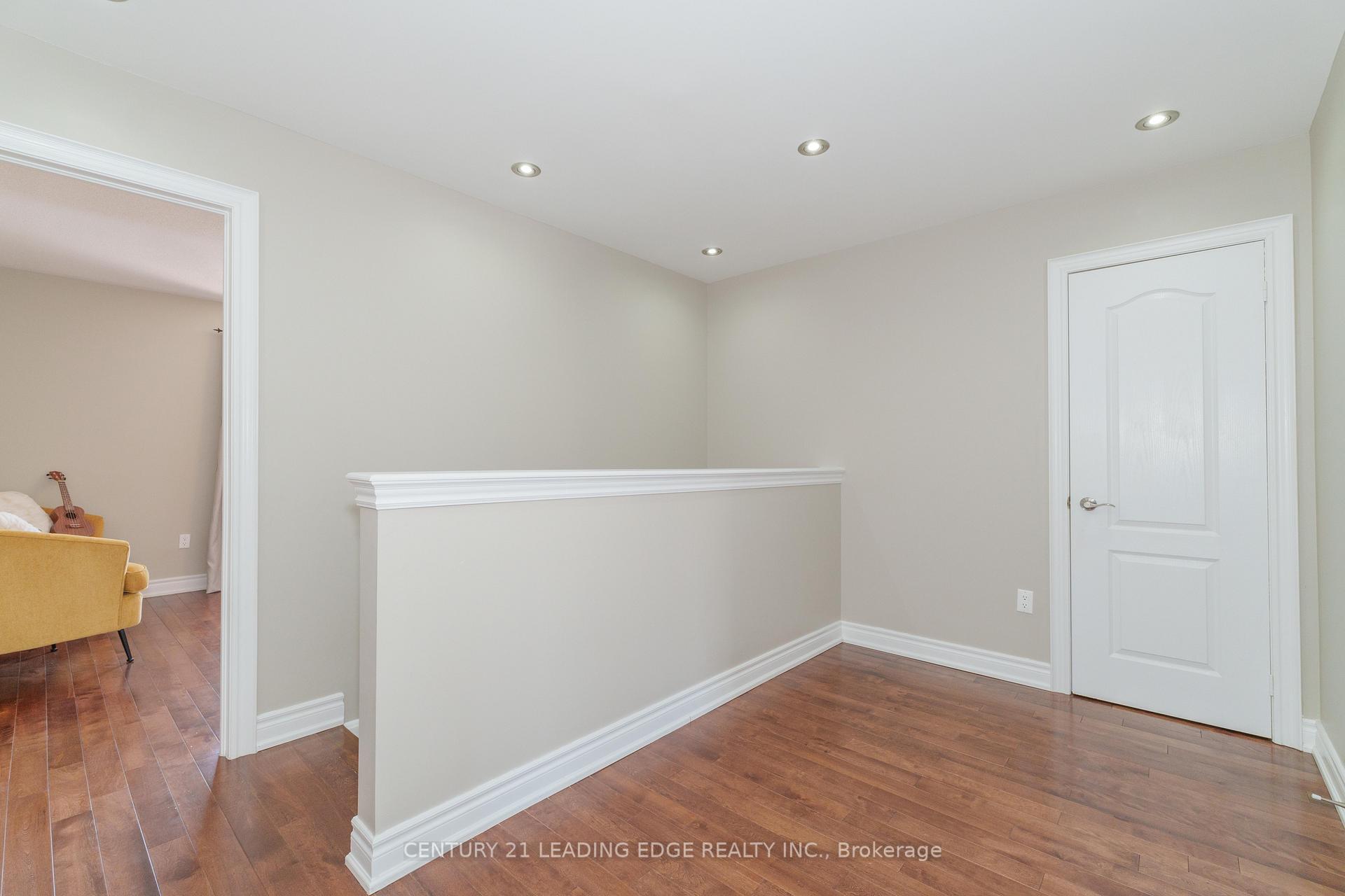 Photo 13 of 628 Staines Road, Scarborough, Rouge — HOMEH