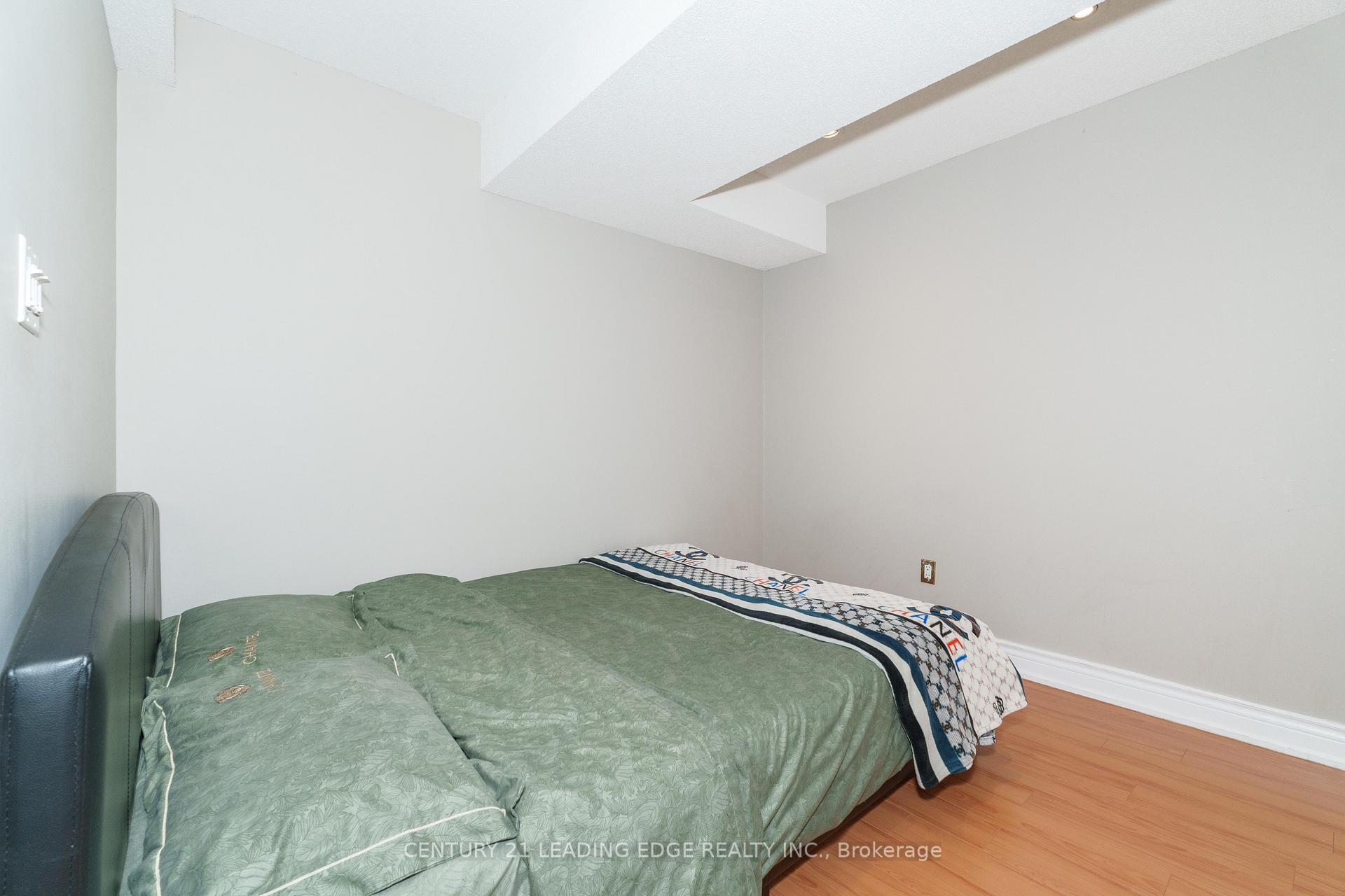 Photo 21 of 628 Staines Road, Scarborough, Rouge — HOMEH