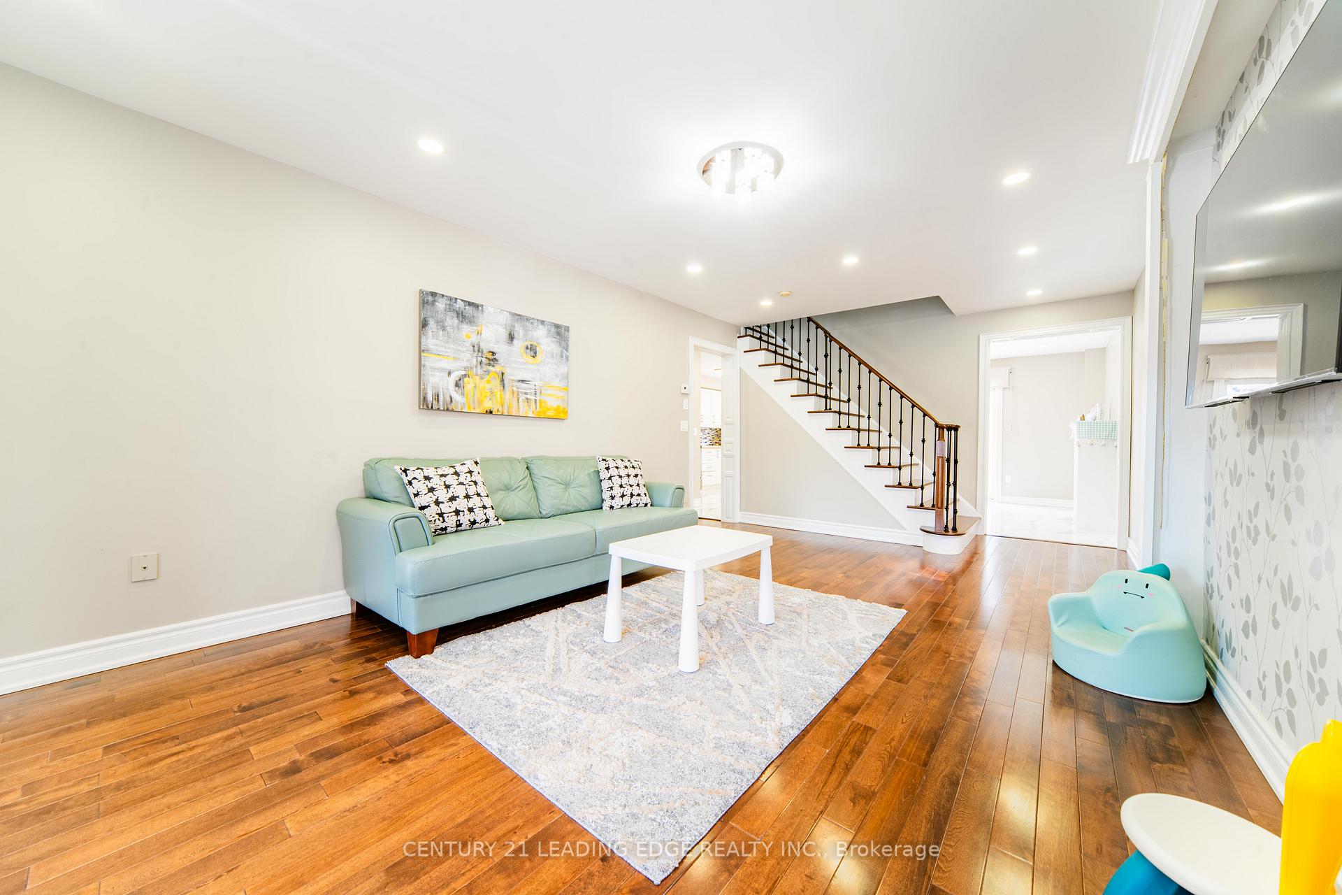 Photo 27 of 628 Staines Road, Scarborough, Rouge — HOMEH