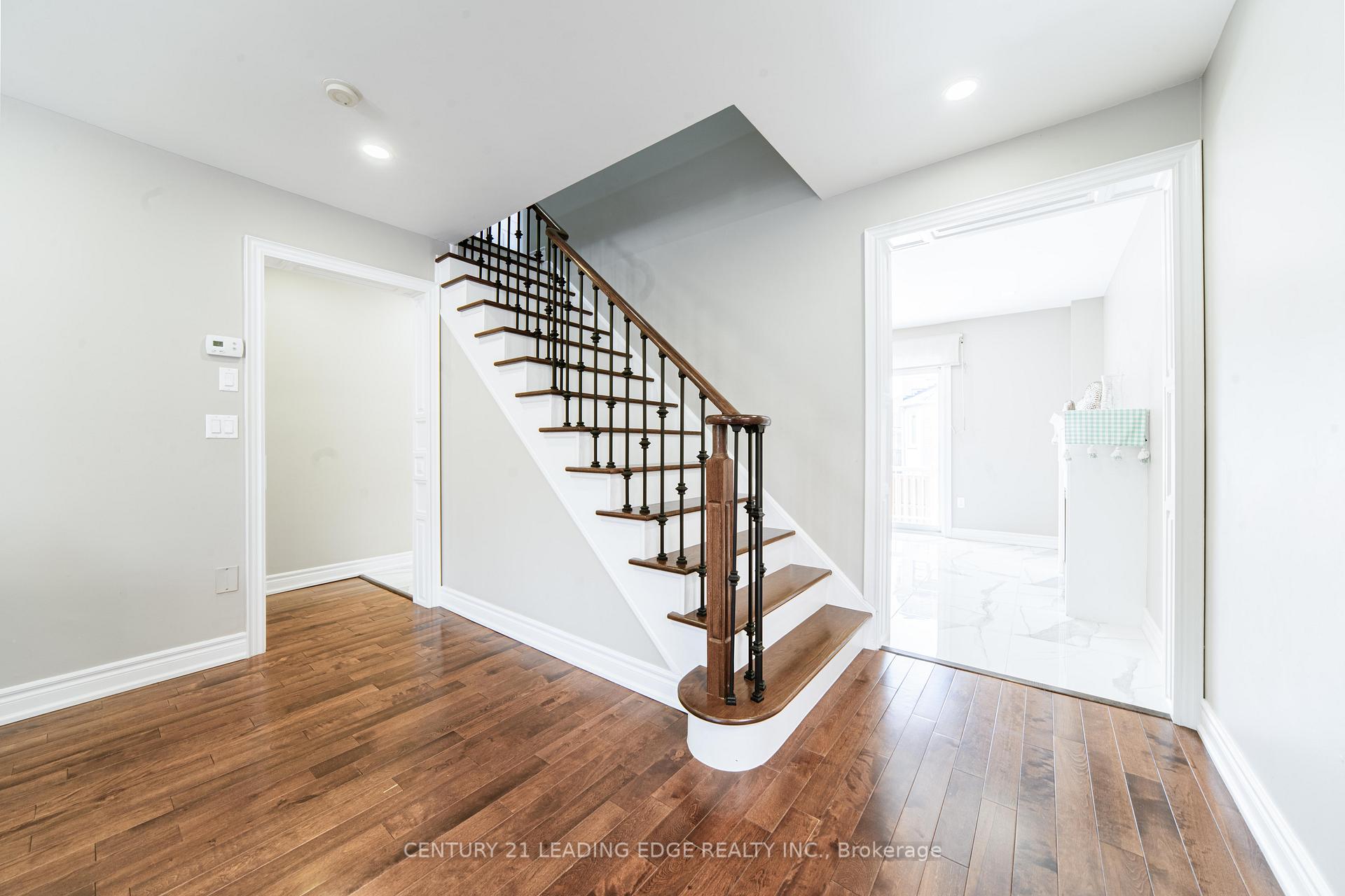 Photo 40 of 628 Staines Road, Scarborough, Rouge — HOMEH