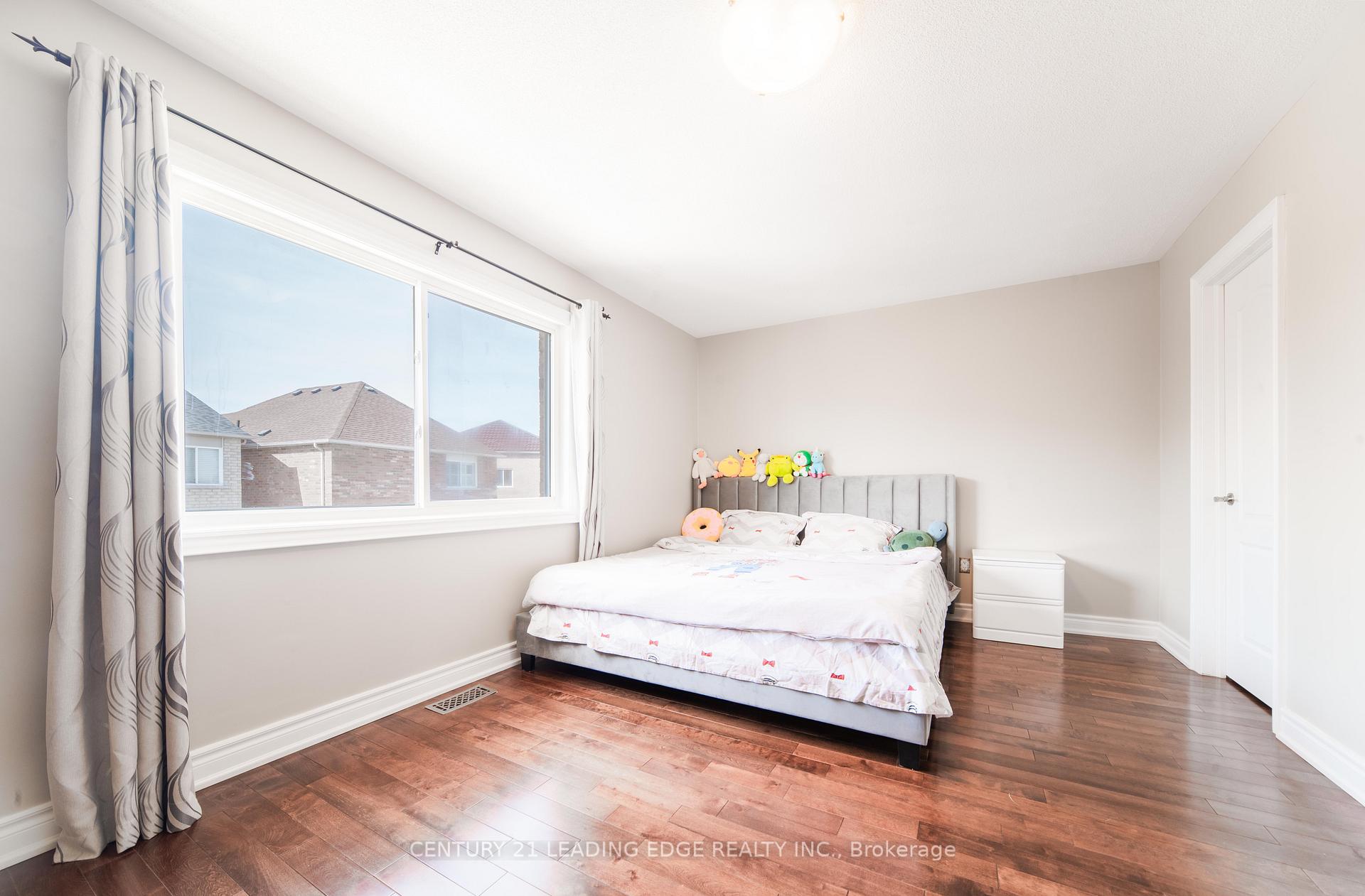Photo 43 of 628 Staines Road, Scarborough, Rouge — HOMEH