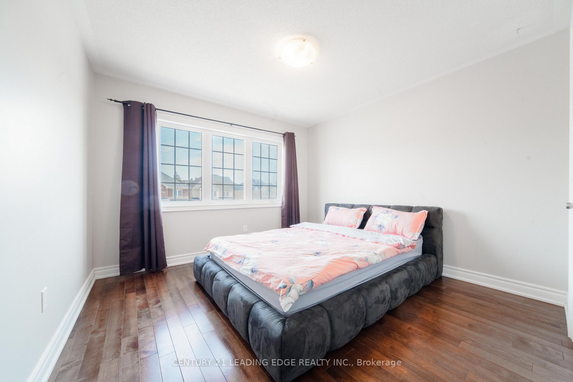 Photo 48 of 628 Staines Road, Scarborough, Rouge — HOMEH