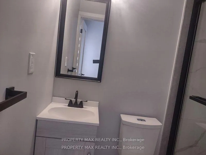 Photo 11 of Unit UNIT 2 (2nd floor), 14 Burton Street, Belleville, Belleville Ward — HOMEH