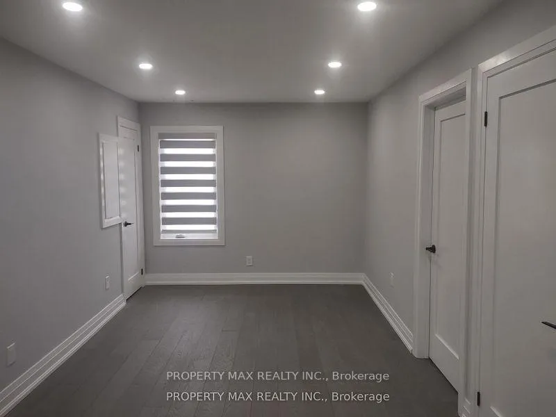 Photo 18 of Unit UNIT 2 (2nd floor), 14 Burton Street, Belleville, Belleville Ward — HOMEH