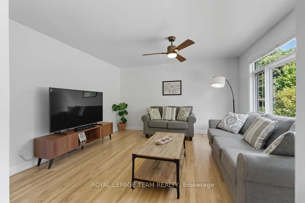 Photo 18 of 1548 Caledon Street, Ottawa, Riverview Park — HOMEH