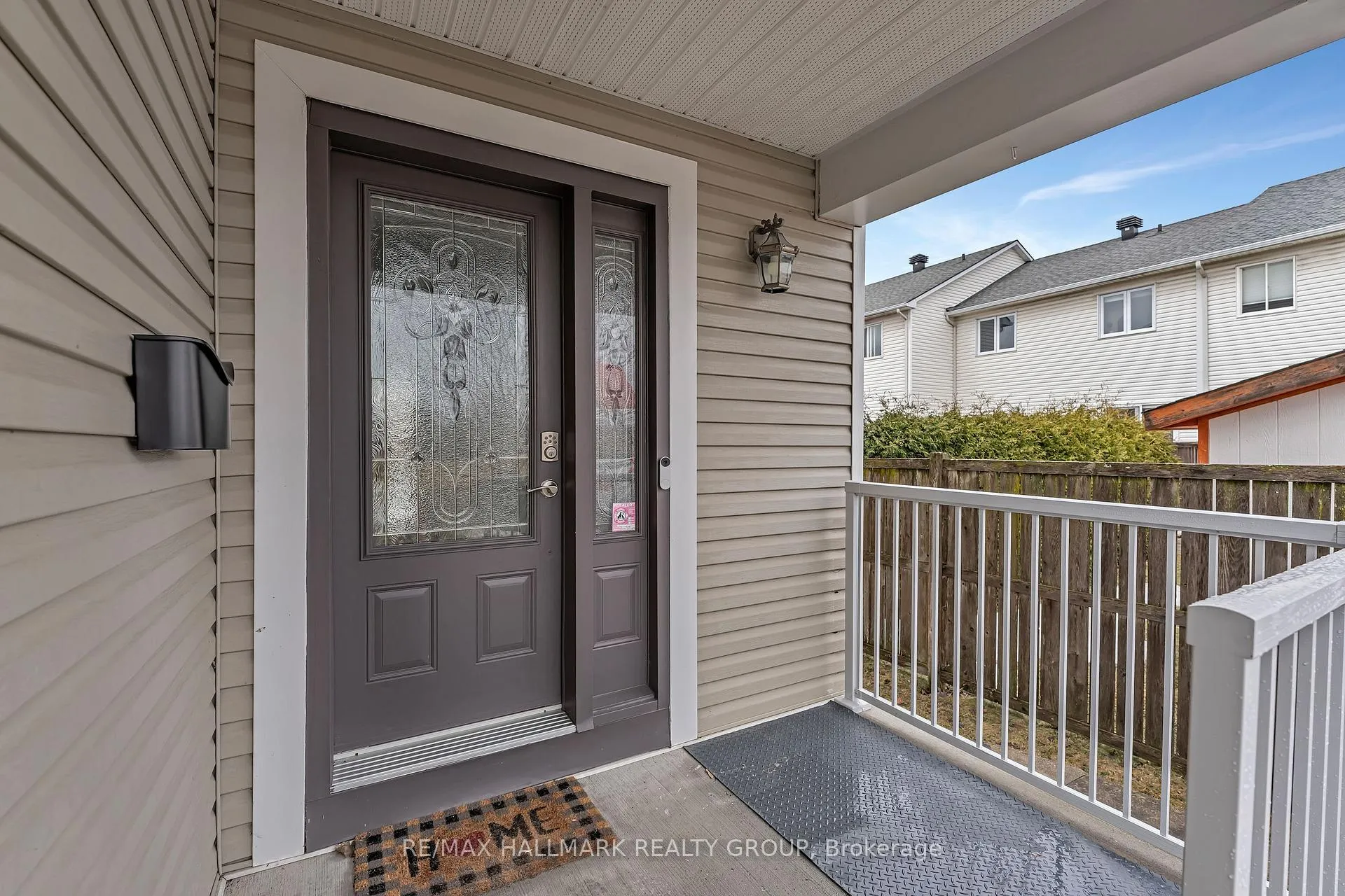 Photo 4 of 1614 Varennes Boulevard, Ottawa, Fallingbrook/Pineridge — HOMEH