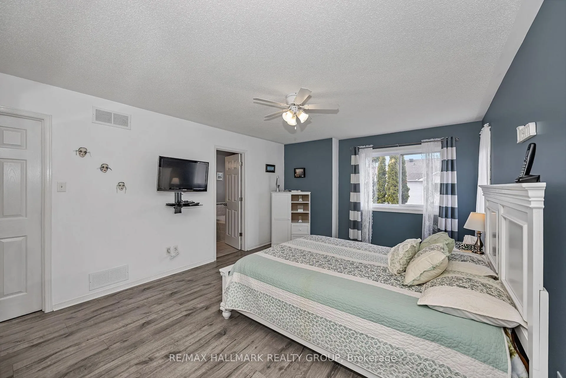Photo 21 of 1614 Varennes Boulevard, Ottawa, Fallingbrook/Pineridge — HOMEH