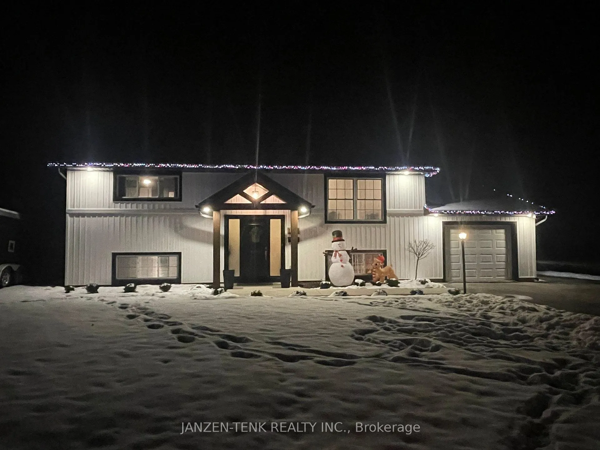 Photo 2 of 107 Fourth Avenue, Aylmer — HOMEH