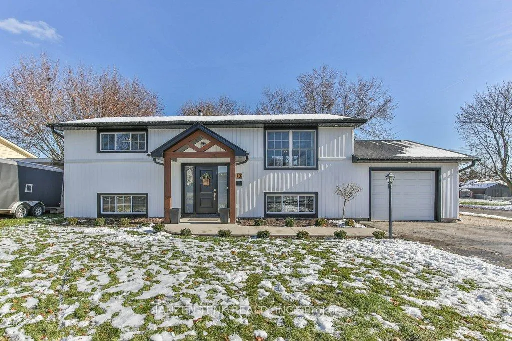 Photo 4 of 107 Fourth Avenue, Aylmer — HOMEH