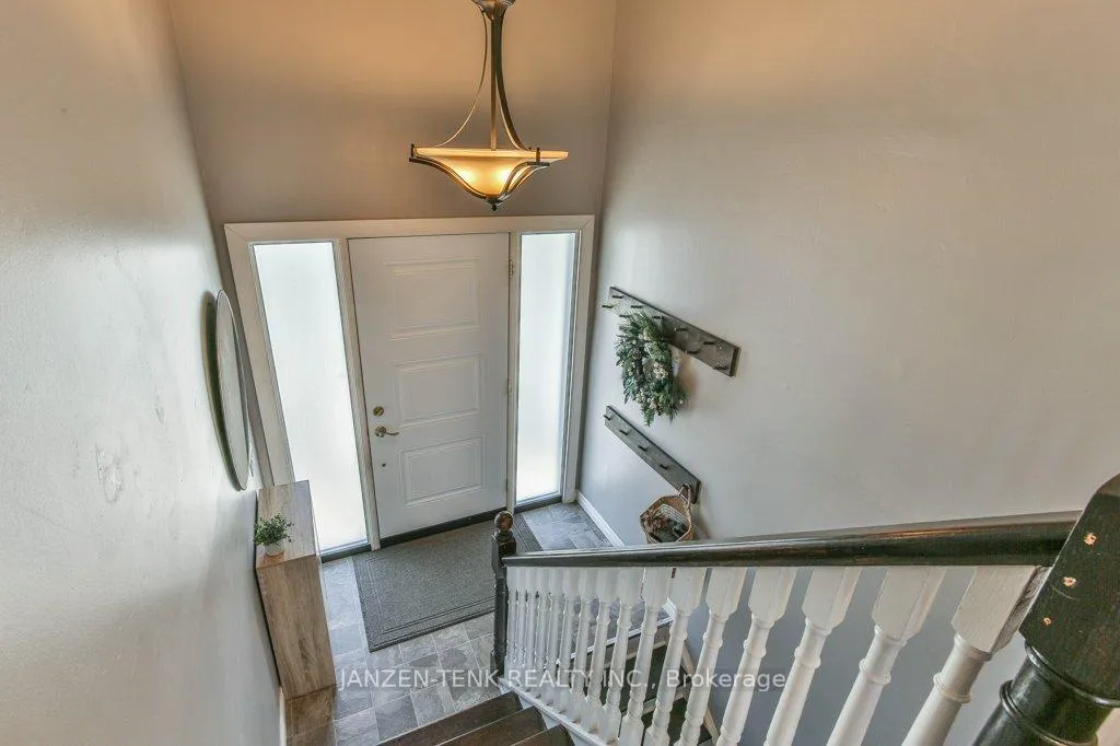 Photo 16 of 107 Fourth Avenue, Aylmer — HOMEH