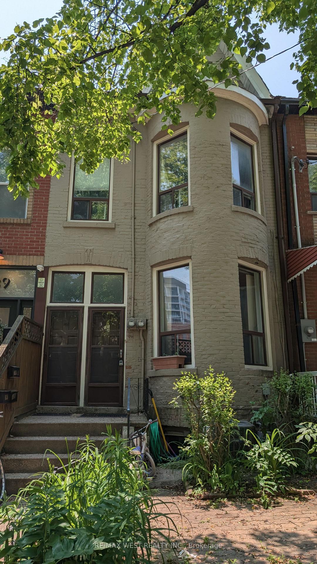 Photo 1 of Unit Main, 141A Niagara Street, Toronto, Niagara — HOMEH