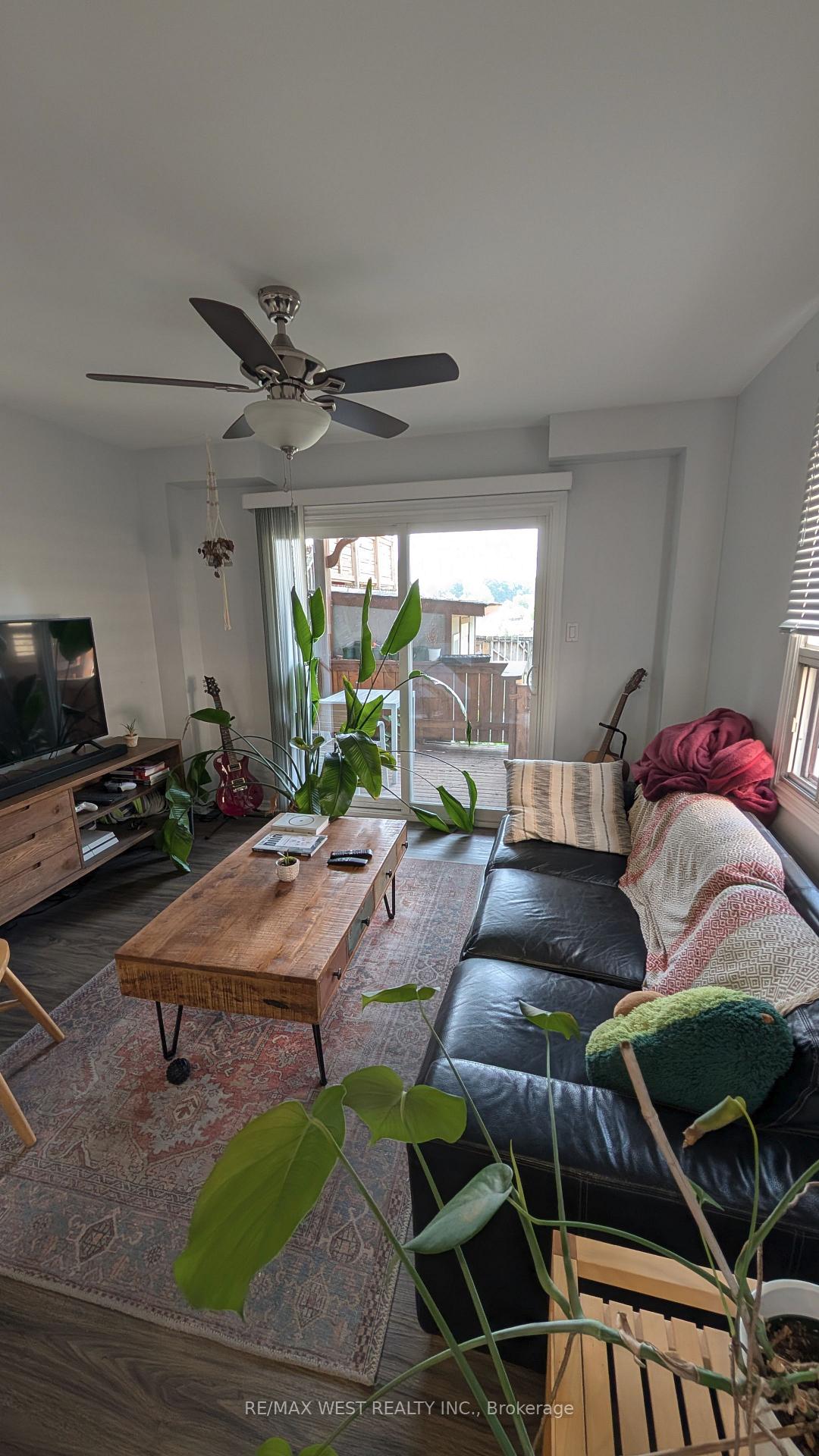 Photo 2 of Unit Main, 141A Niagara Street, Toronto, Niagara — HOMEH