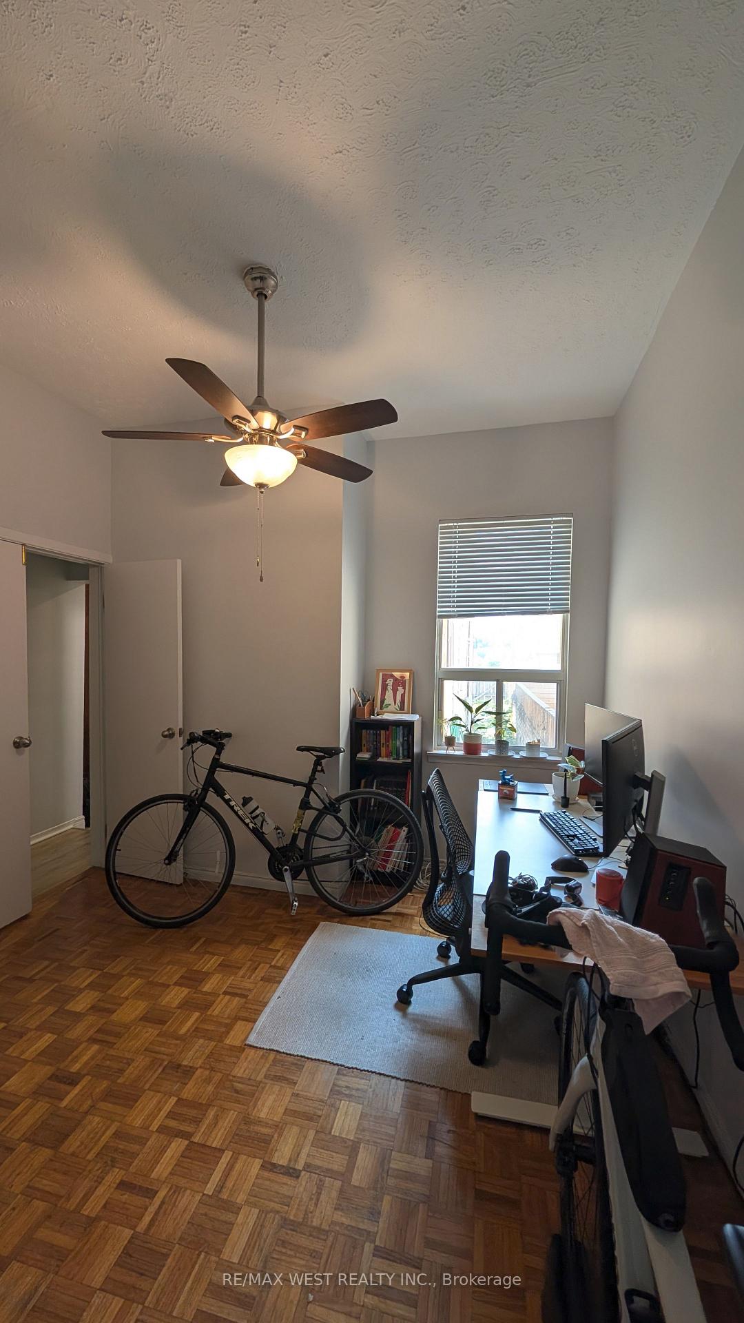 Photo 4 of Unit Main, 141A Niagara Street, Toronto, Niagara — HOMEH