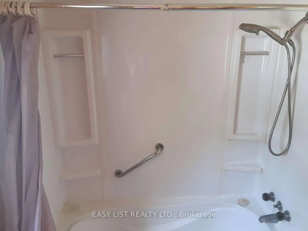 Photo 15 of 18 Sutton Drive, Ashfield-Colborne-Wawanosh, Colborne — HOMEH