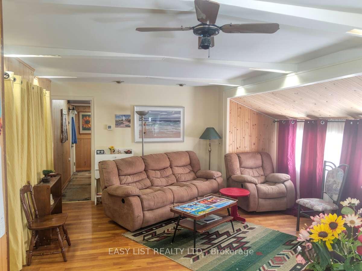 Photo 5 of 18 Sutton Drive, Ashfield-Colborne-Wawanosh, Colborne — HOMEH