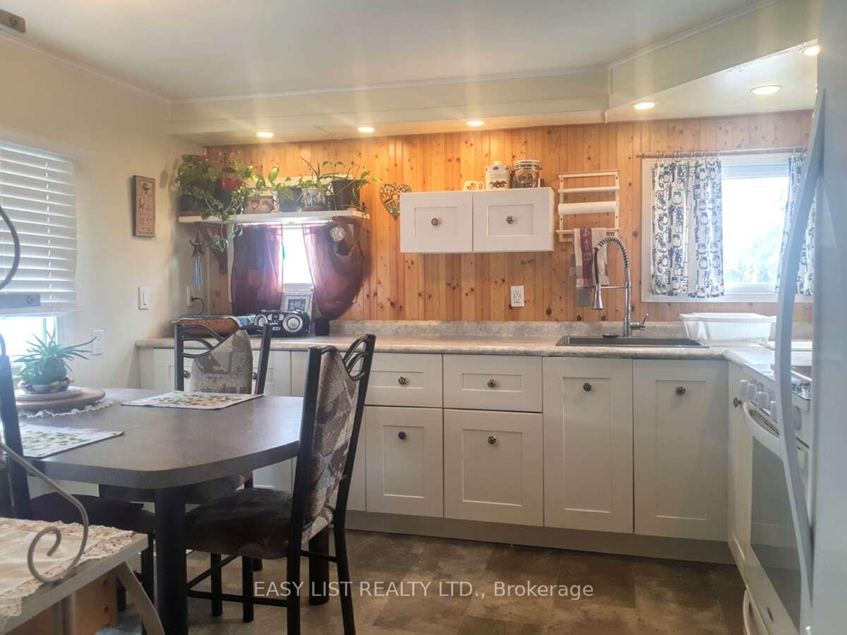 Photo 6 of 18 Sutton Drive, Ashfield-Colborne-Wawanosh, Colborne — HOMEH