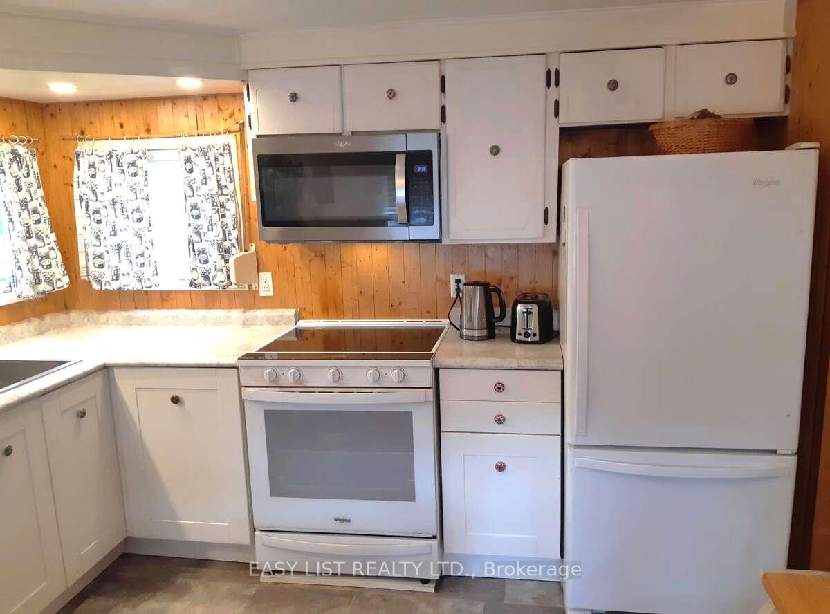 Photo 7 of 18 Sutton Drive, Ashfield-Colborne-Wawanosh, Colborne — HOMEH