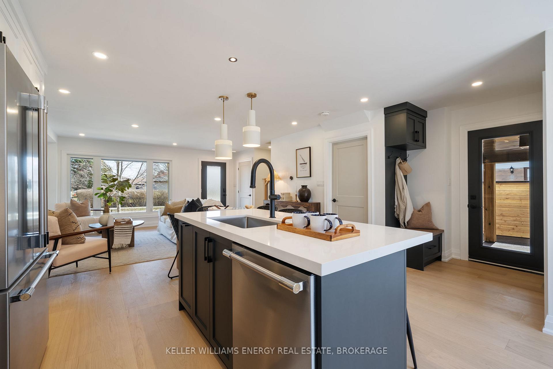 Photo 6 of 357 Burrows Hall Boulevard, Scarborough, Malvern — HOMEH