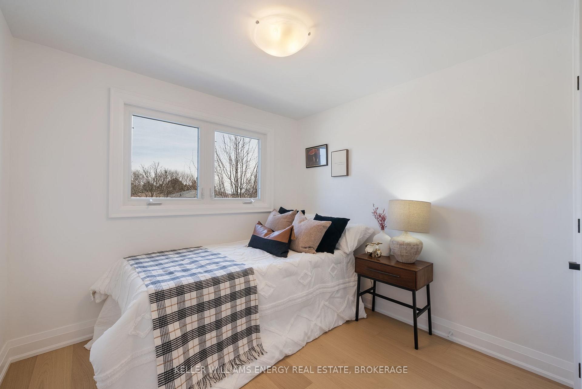 Photo 18 of 357 Burrows Hall Boulevard, Scarborough, Malvern — HOMEH