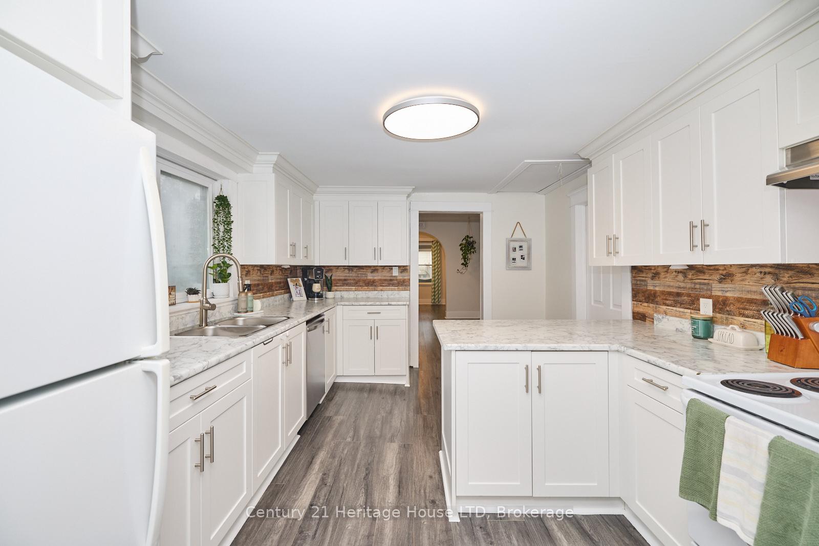 Photo 10 of 15 Colborne Street, Thorold, Thorold Downtown — HOMEH