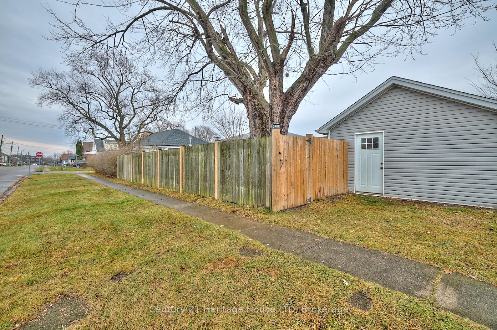 Photo 27 of 15 Colborne Street, Thorold, Thorold Downtown — HOMEH