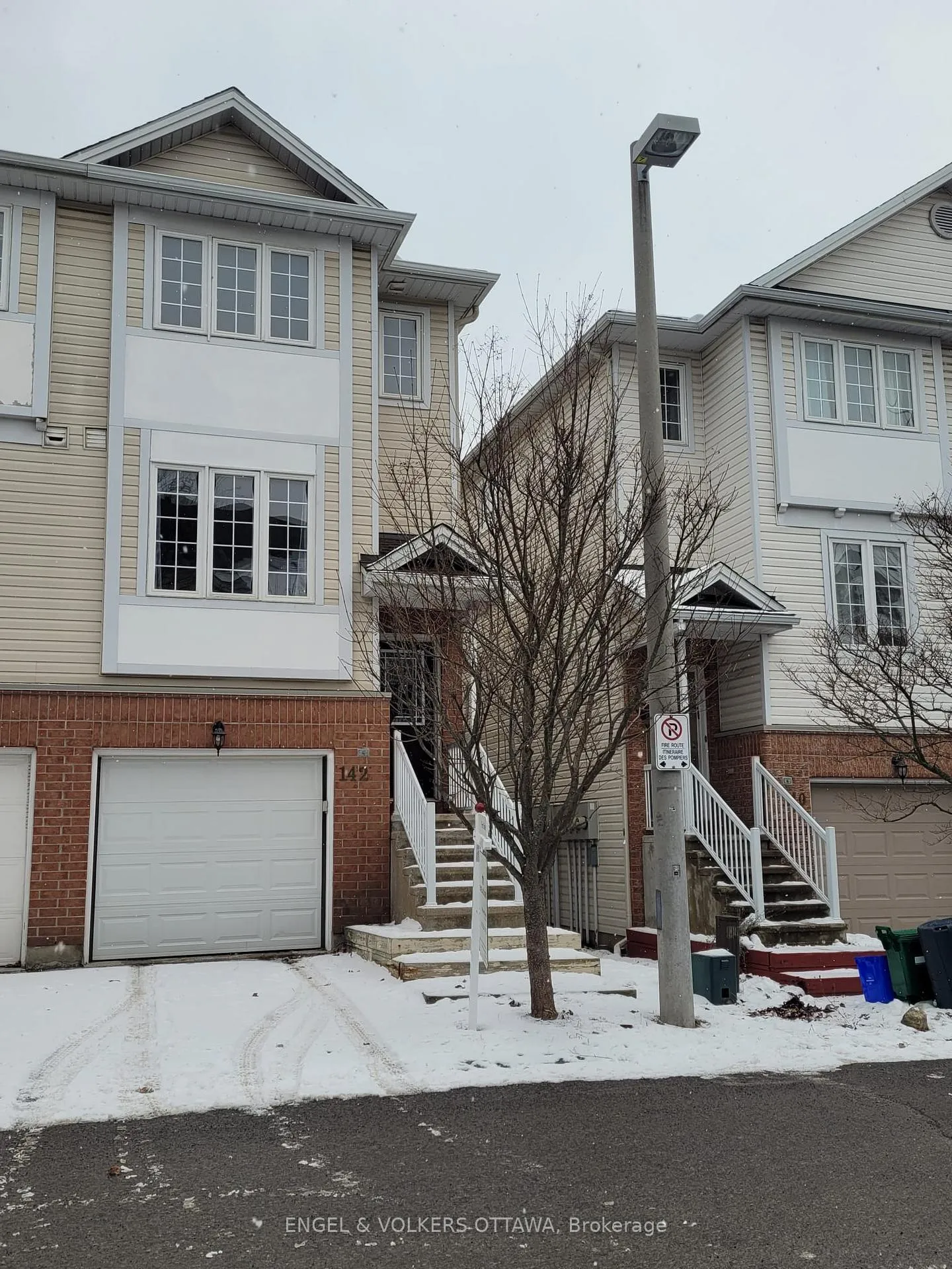 Photo 1 of 142 Wharhol Private, Ottawa, Westcliffe Estates — HOMEH
