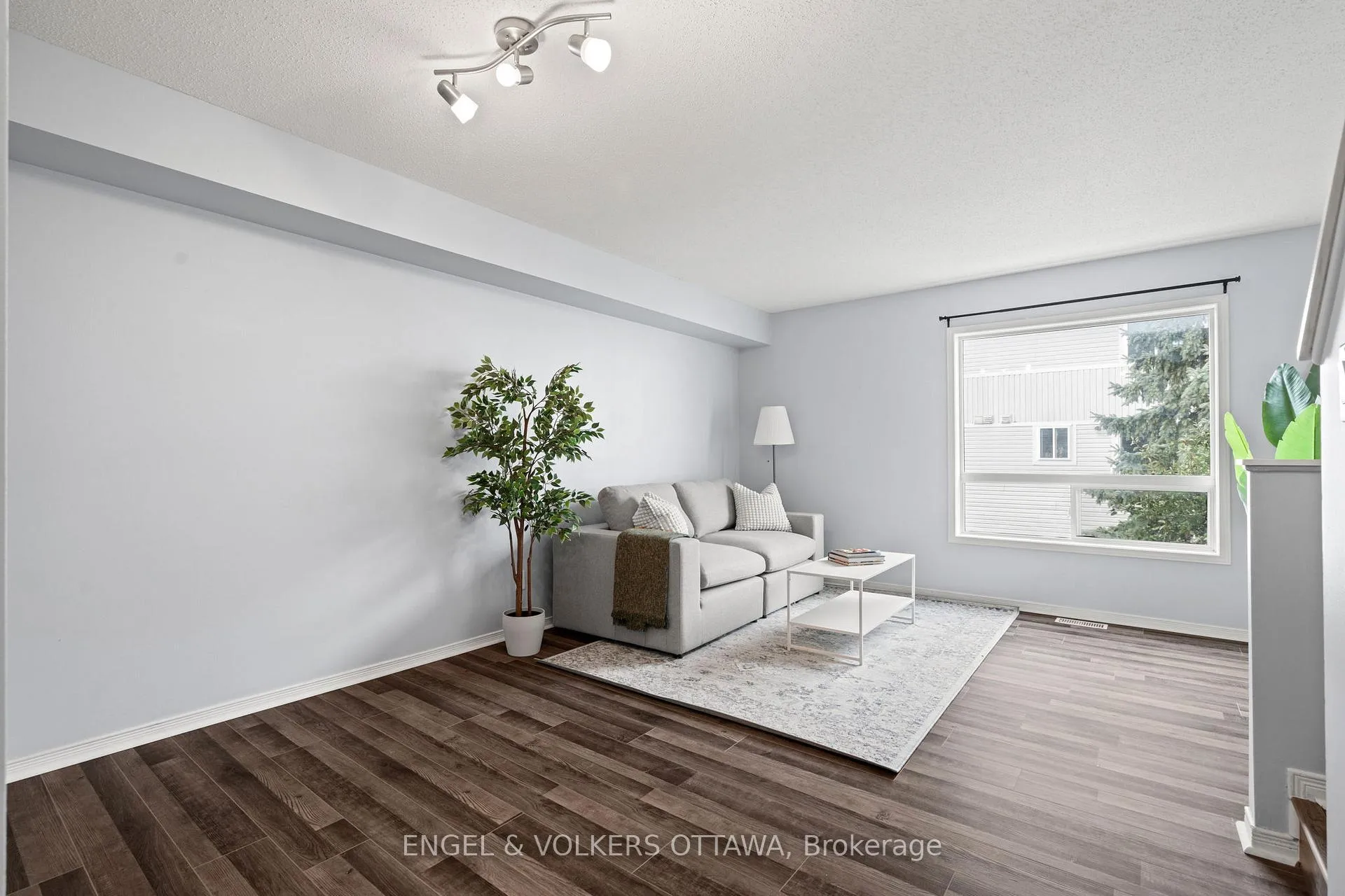 Photo 25 of 142 Wharhol Private, Ottawa, Westcliffe Estates — HOMEH