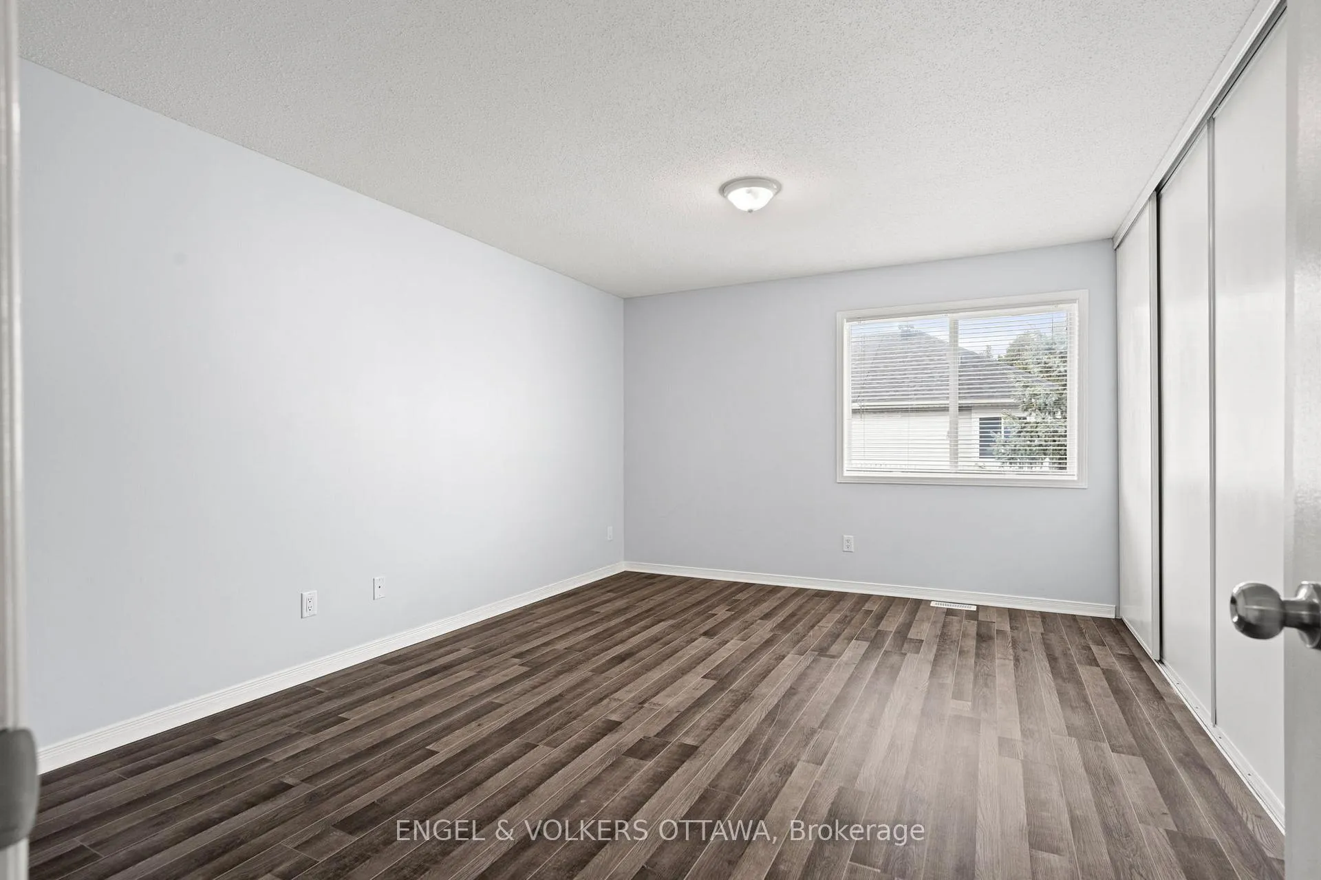 Photo 62 of 142 Wharhol Private, Ottawa, Westcliffe Estates — HOMEH