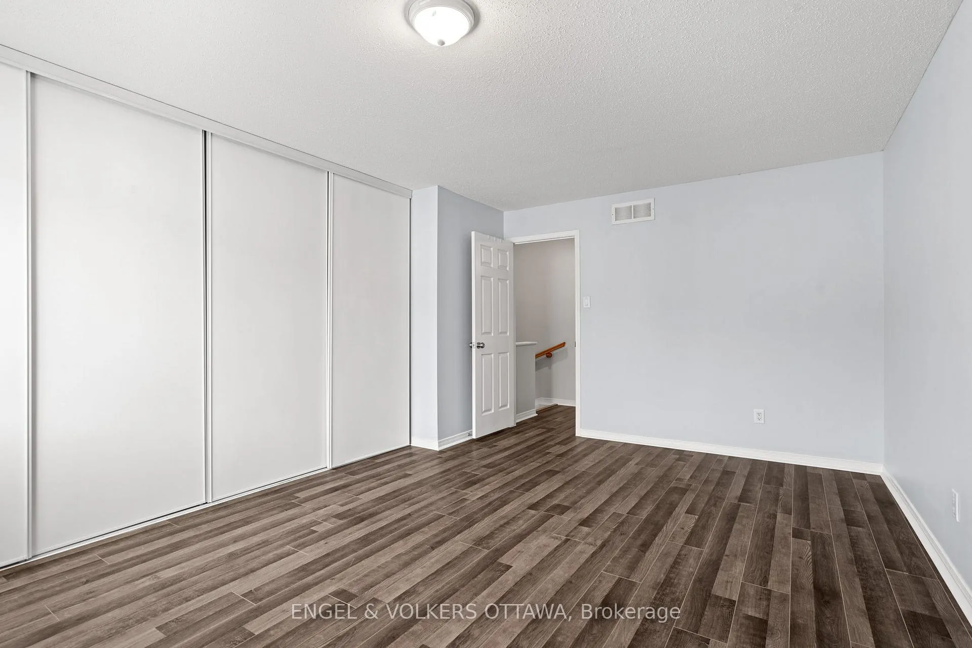 Photo 66 of 142 Wharhol Private, Ottawa, Westcliffe Estates — HOMEH