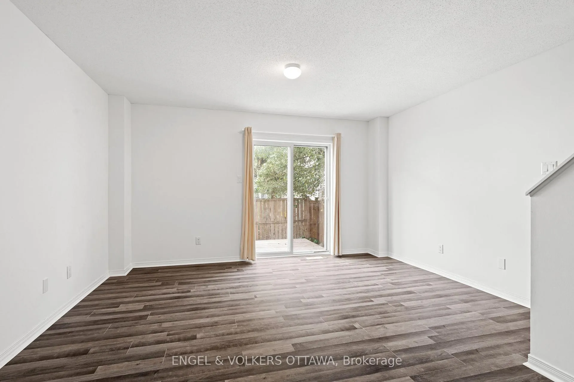 Photo 75 of 142 Wharhol Private, Ottawa, Westcliffe Estates — HOMEH