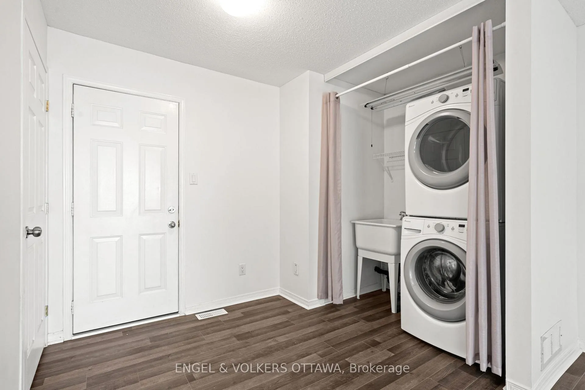 Photo 80 of 142 Wharhol Private, Ottawa, Westcliffe Estates — HOMEH