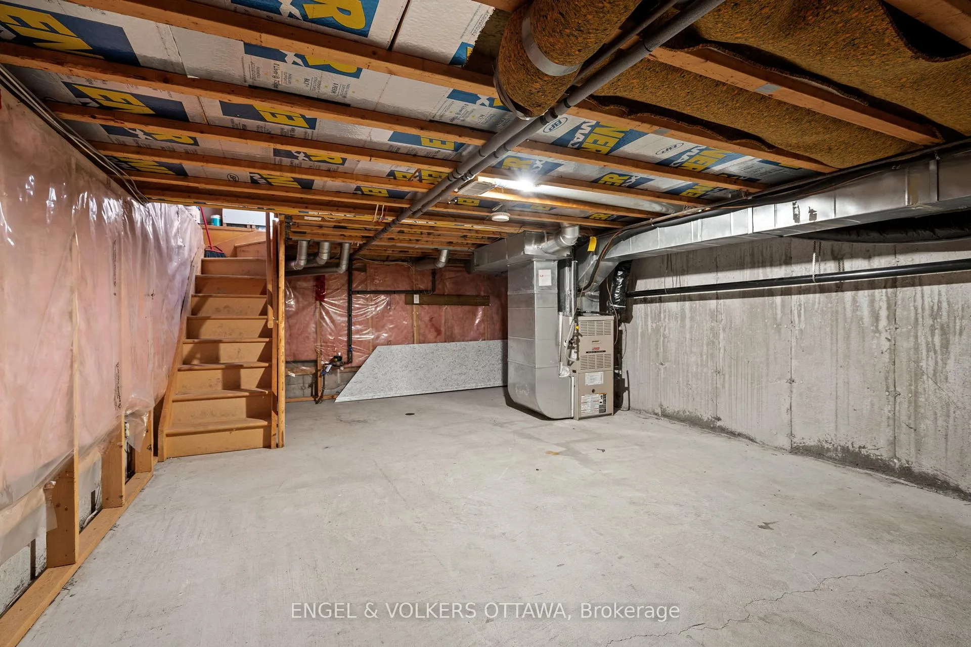 Photo 82 of 142 Wharhol Private, Ottawa, Westcliffe Estates — HOMEH