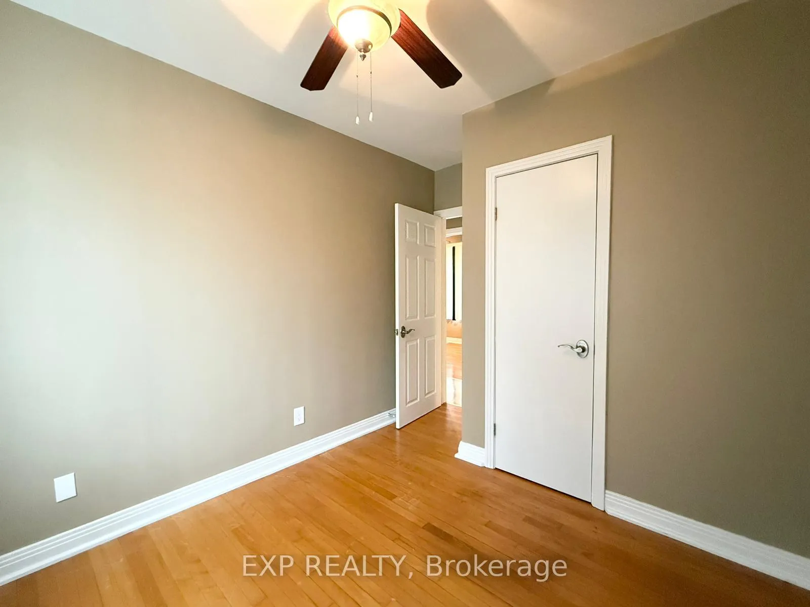 Photo 28 of Unit Unit A, 837 Blair Road, Ottawa, Cardinal Heights — HOMEH