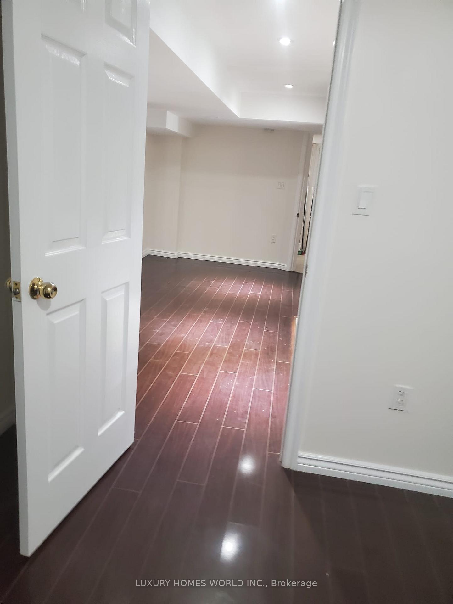 Photo 9 of 48 Glacier (Basement) Crescent, Scarborough, Rouge — HOMEH