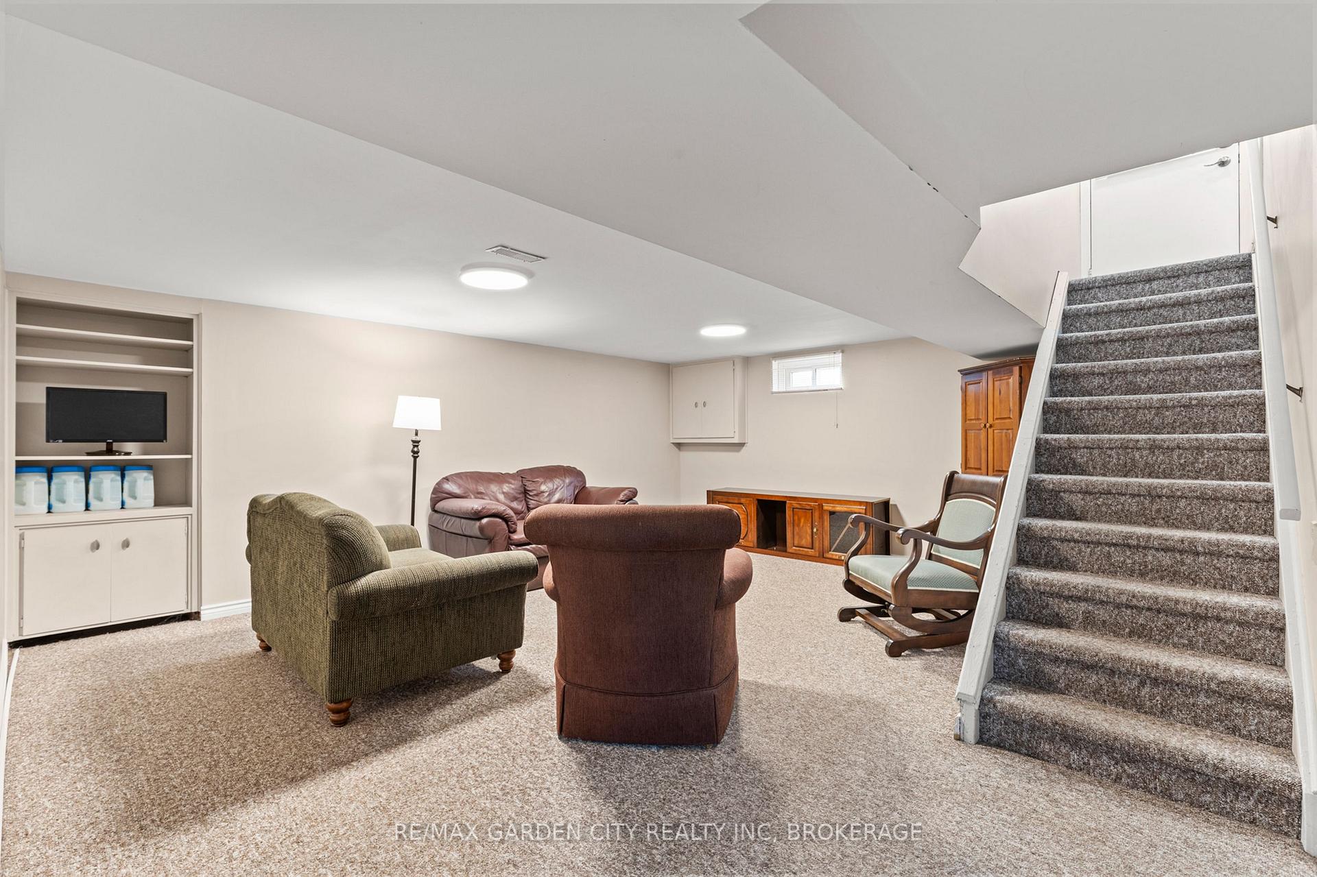 Photo 20 of 32 Manley Crescent, Thorold, Confederation Heights — HOMEH