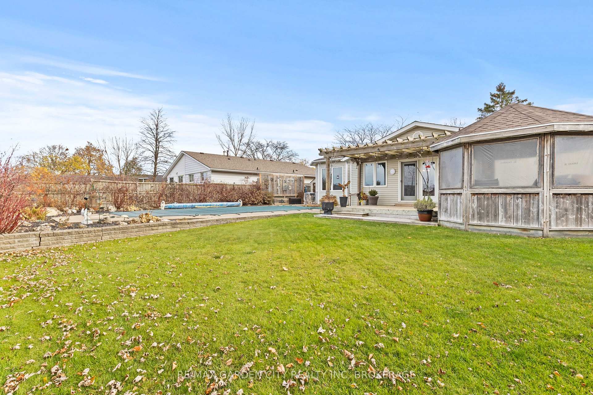 Photo 28 of 32 Manley Crescent, Thorold, Confederation Heights — HOMEH