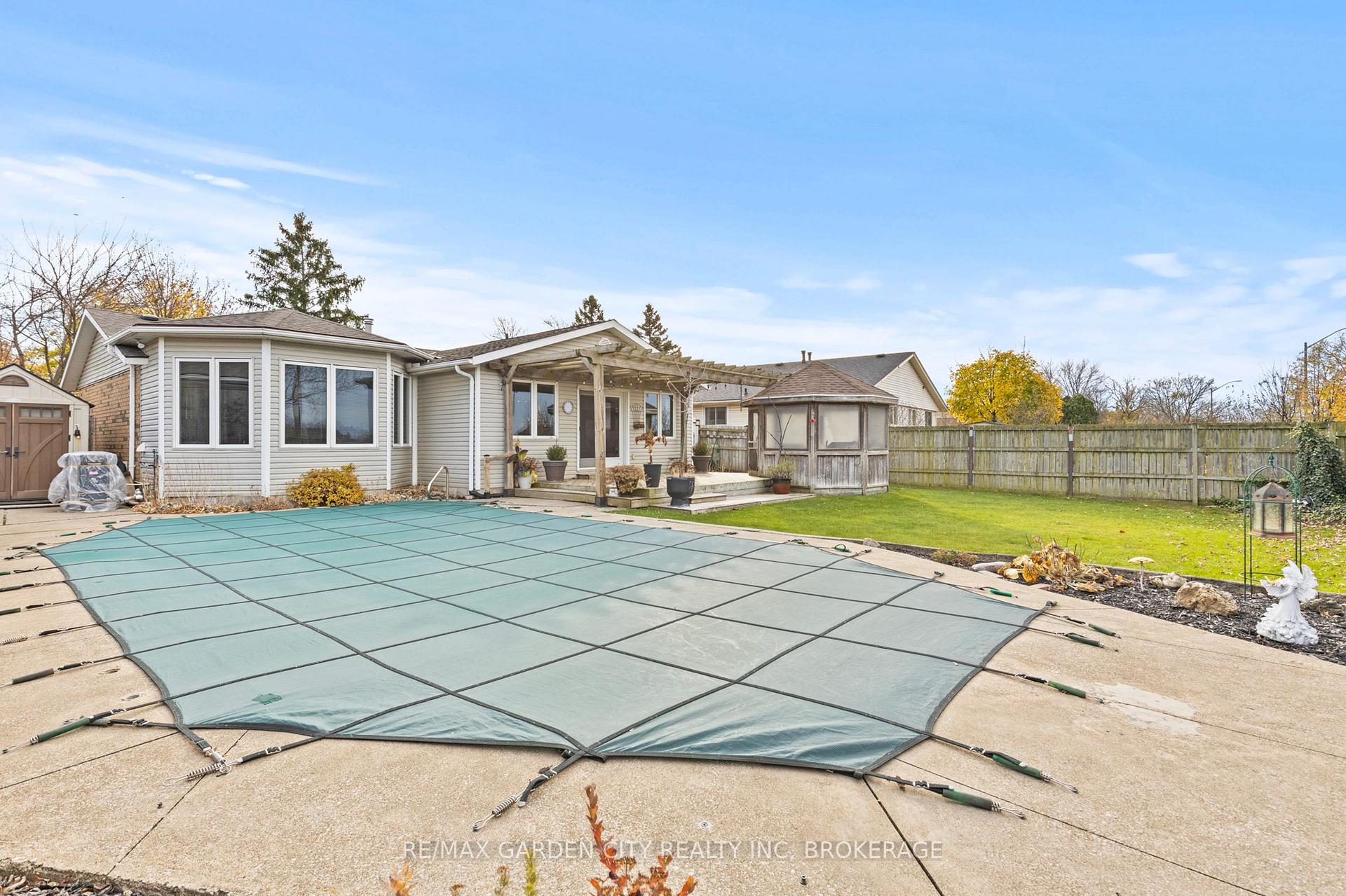 Photo 29 of 32 Manley Crescent, Thorold, Confederation Heights — HOMEH