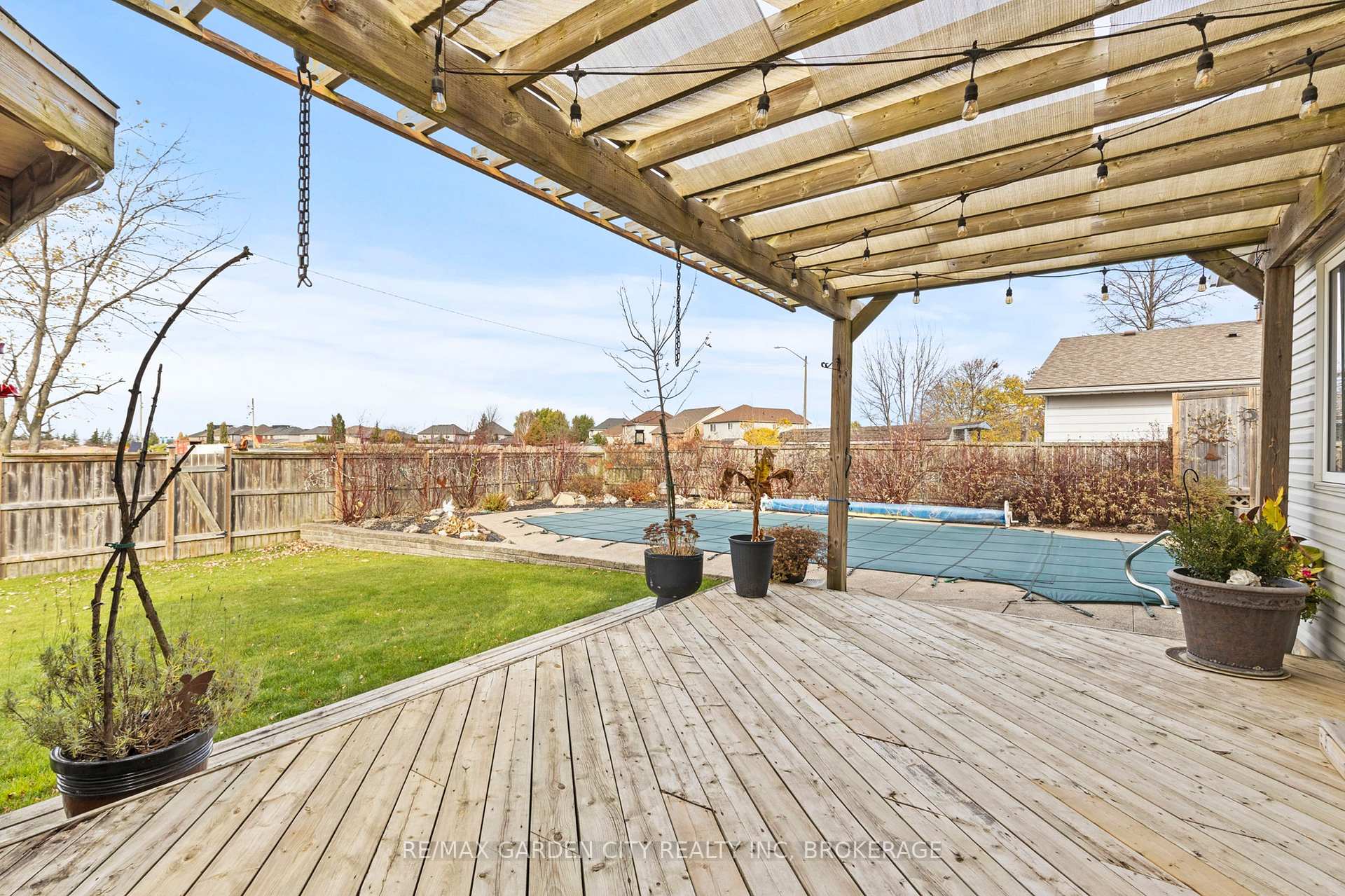 Photo 30 of 32 Manley Crescent, Thorold, Confederation Heights — HOMEH