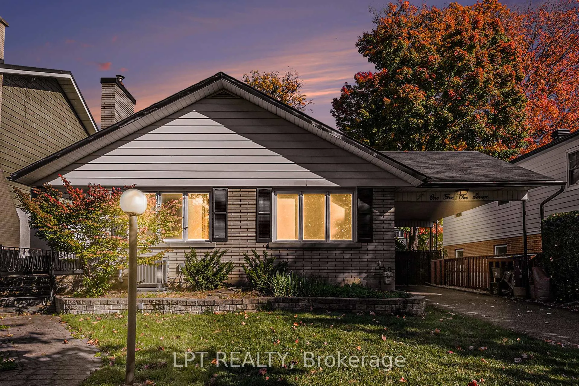 Front of 1517 Caverley Street