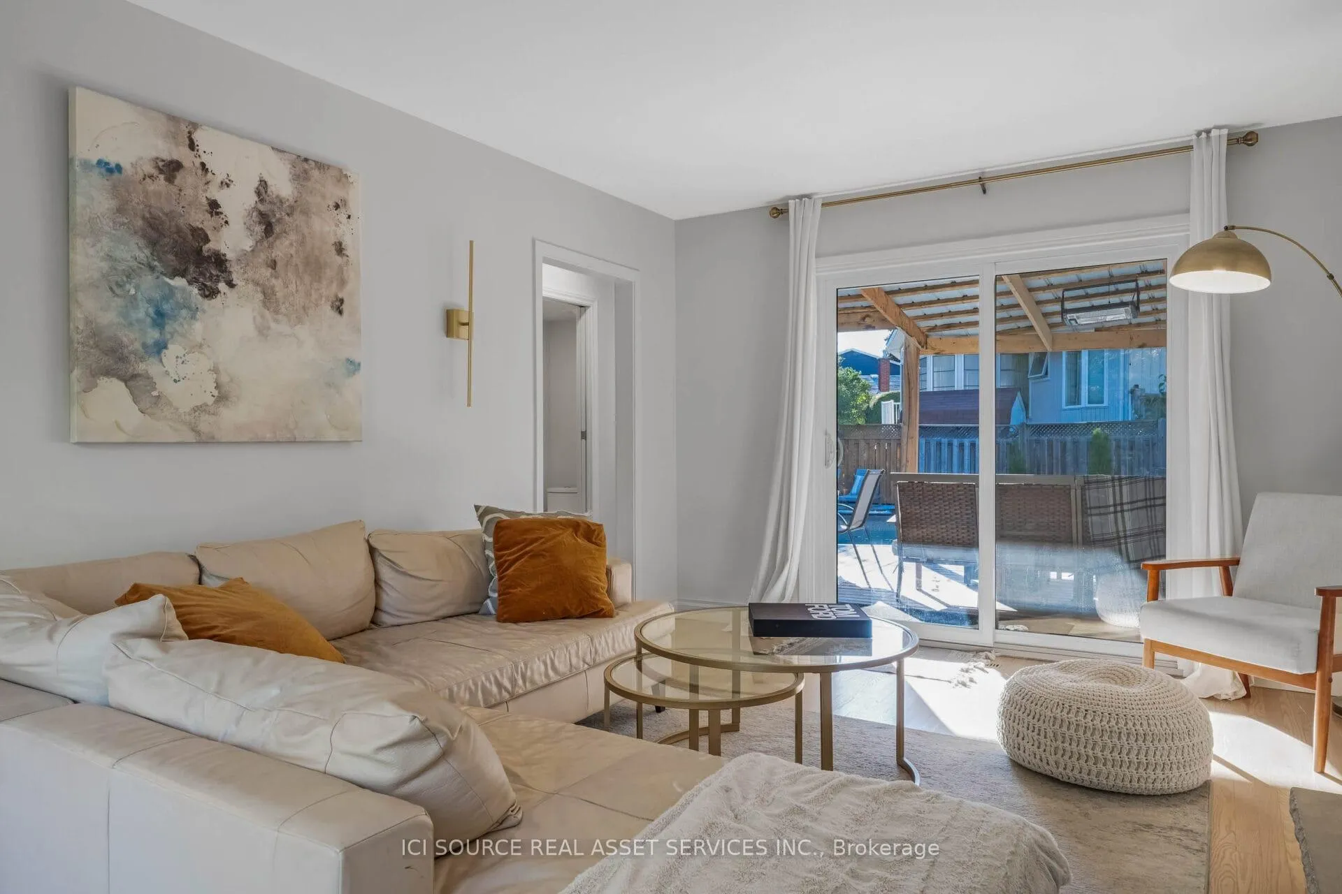 Photo 8 of 2958 Southmore Drive E, Ottawa, Riverside Park South — HOMEH