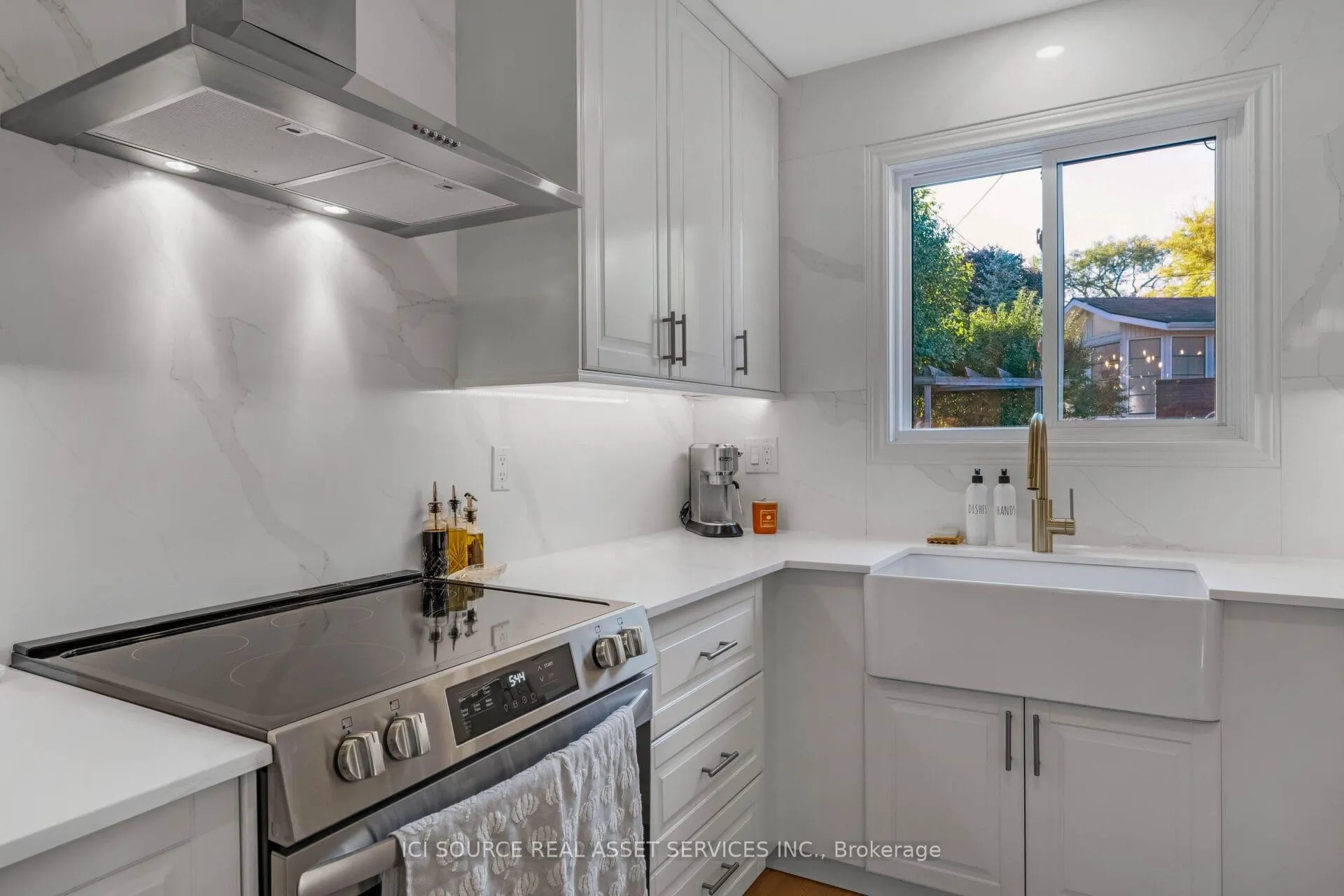 Photo 12 of 2958 Southmore Drive E, Ottawa, Riverside Park South — HOMEH