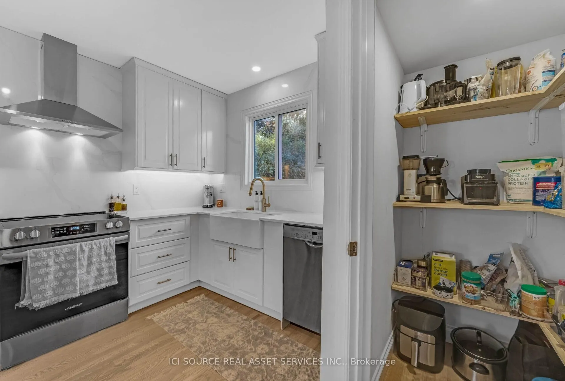 Photo 16 of 2958 Southmore Drive E, Ottawa, Riverside Park South — HOMEH