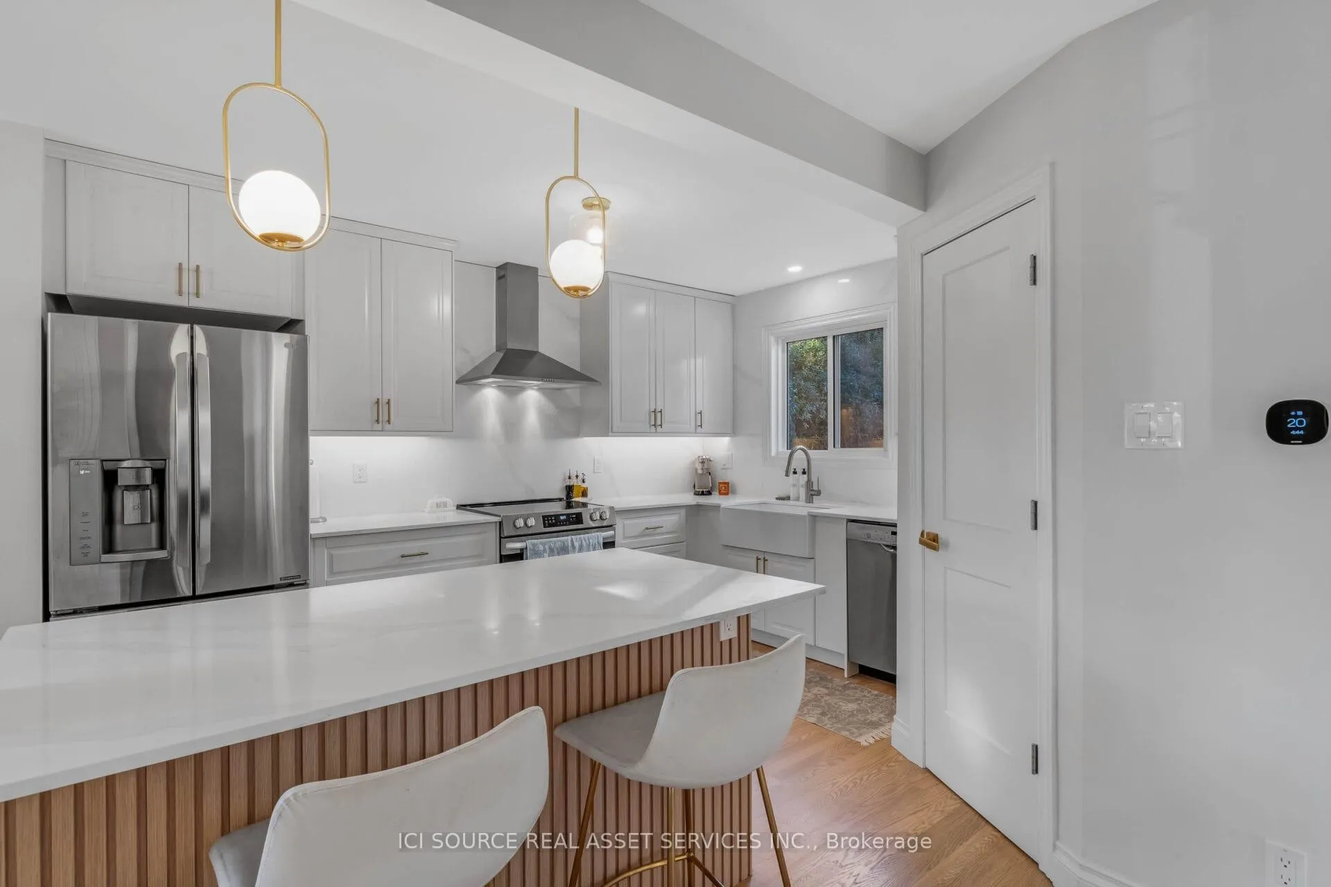 Photo 17 of 2958 Southmore Drive E, Ottawa, Riverside Park South — HOMEH