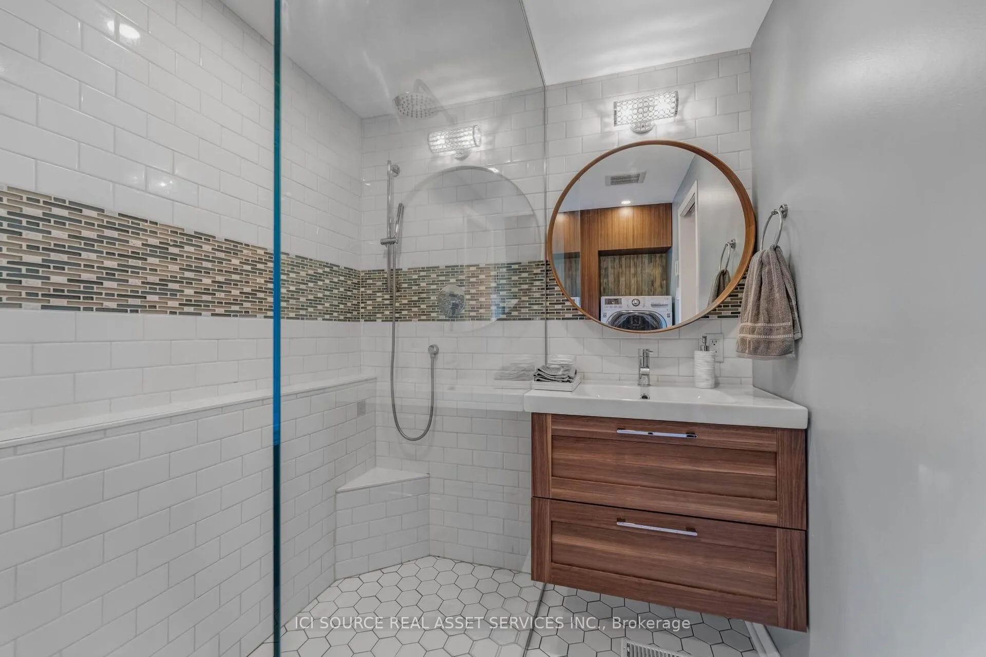Photo 38 of 2958 Southmore Drive E, Ottawa, Riverside Park South — HOMEH