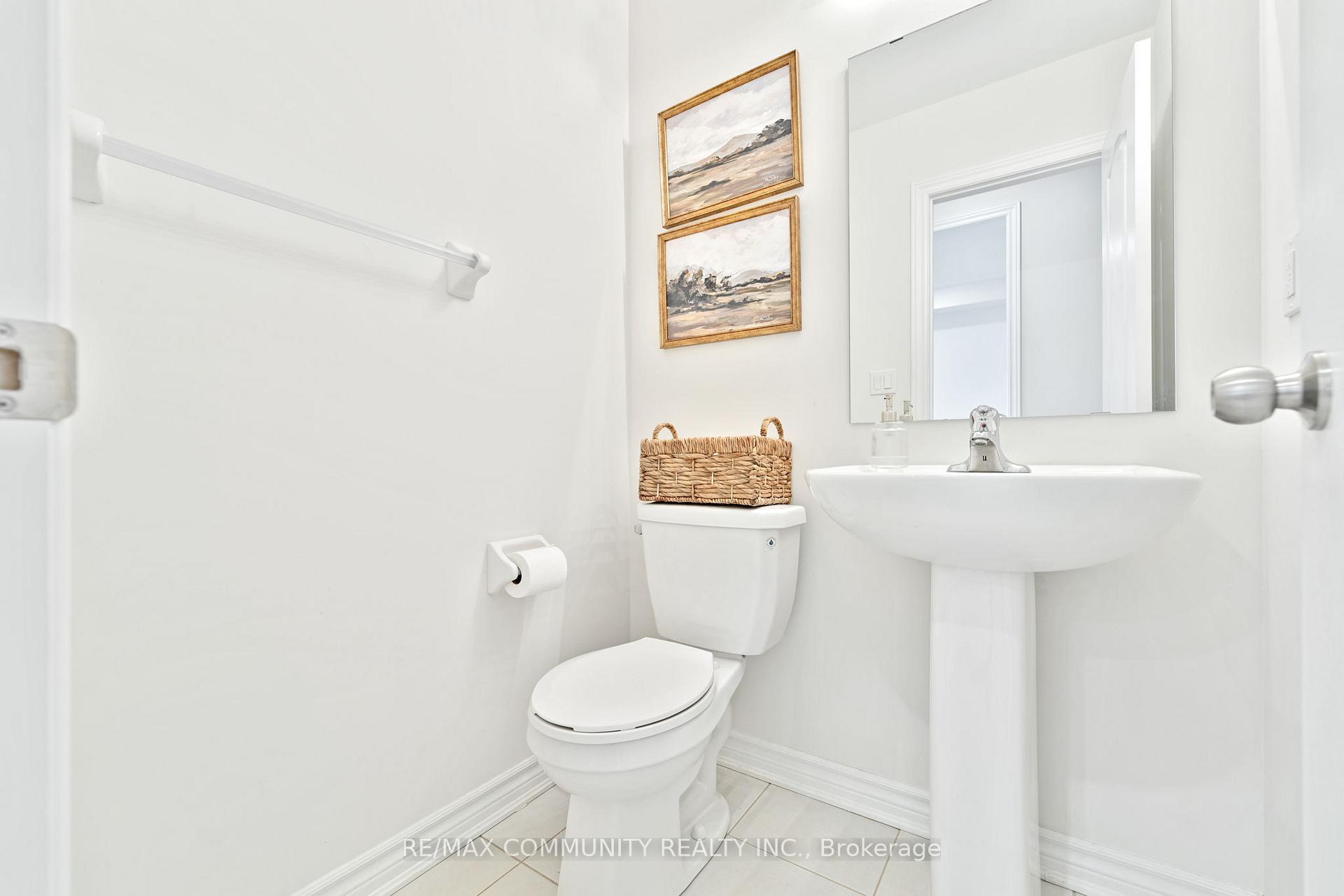 Photo 5 of 11 Bruton Street, Thorold, Thorold Downtown — HOMEH