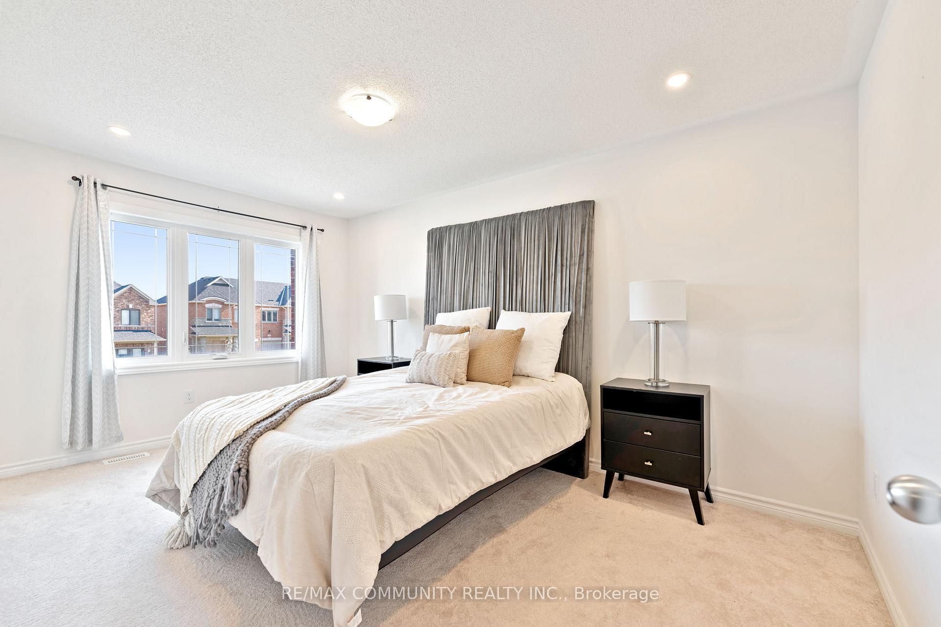 Photo 17 of 11 Bruton Street, Thorold, Thorold Downtown — HOMEH