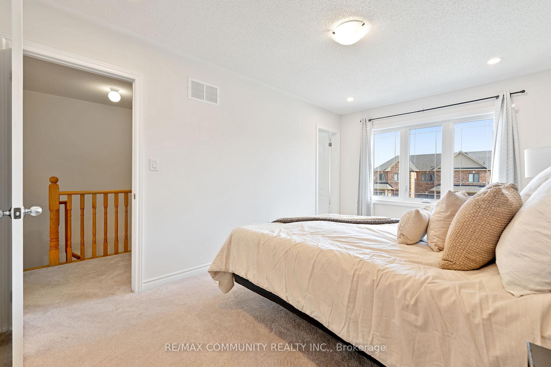 Photo 18 of 11 Bruton Street, Thorold, Thorold Downtown — HOMEH