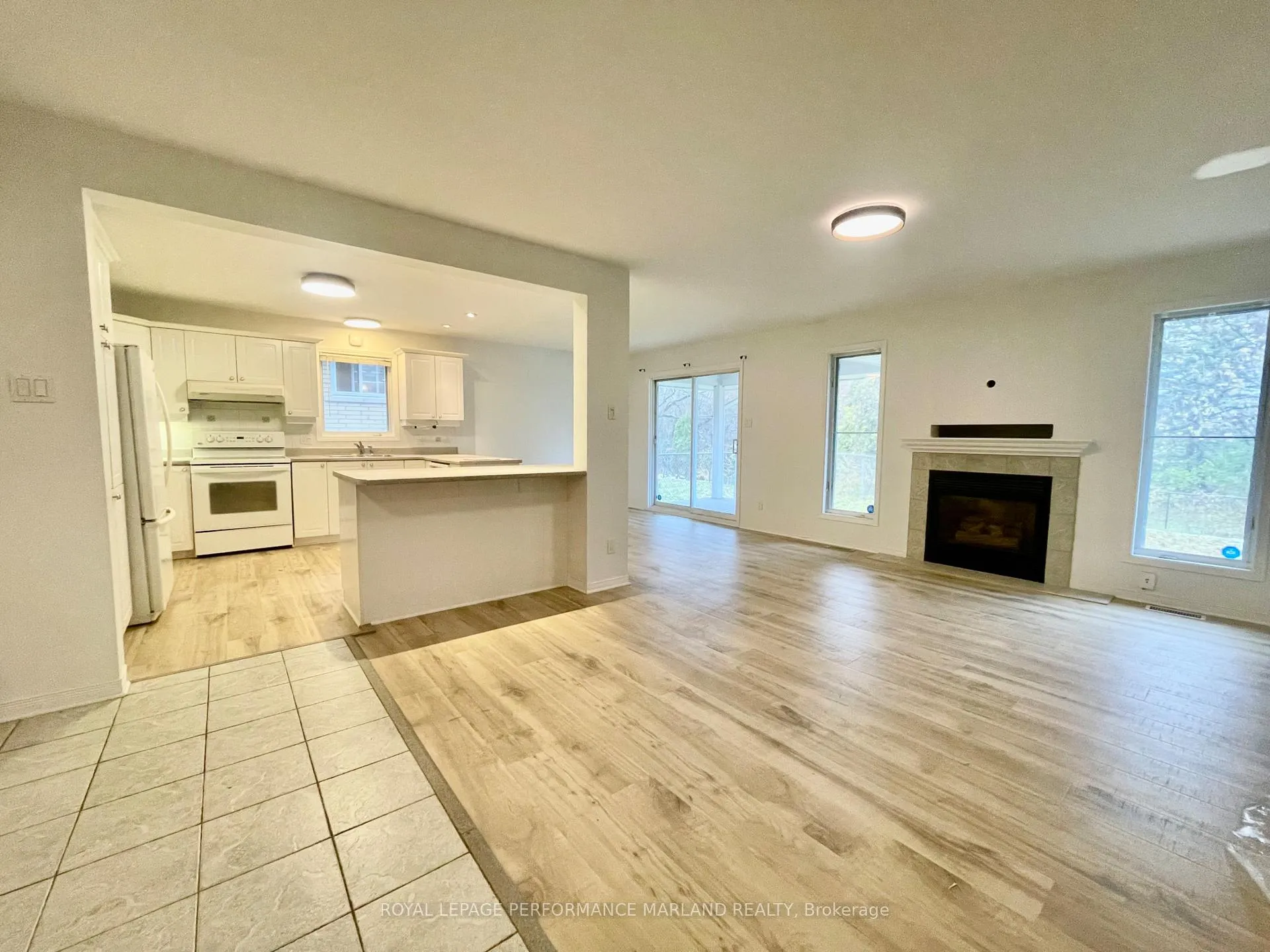Photo 4 of 1524 Caledon Street, Ottawa, Riverview Park — HOMEH