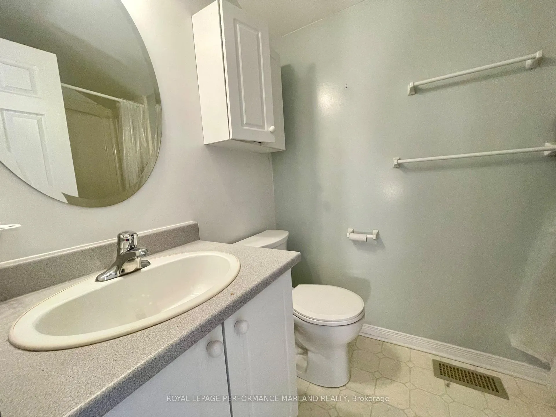 Photo 10 of 1524 Caledon Street, Ottawa, Riverview Park — HOMEH