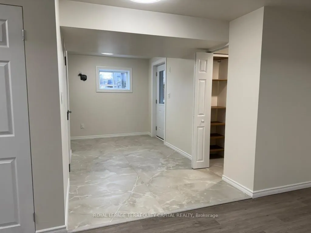 Photo 5 of Unit Lower, 127 Birkhall Place, Barrie, Innis-Shore — HOMEH